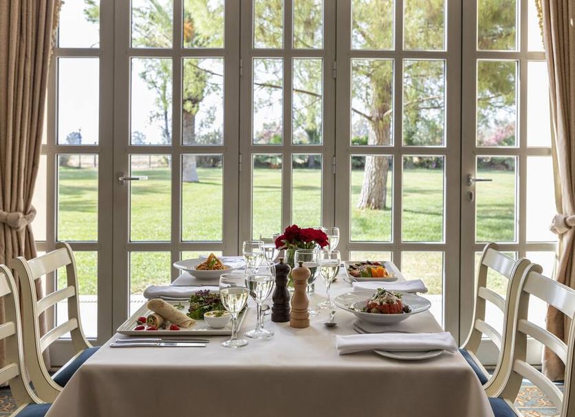 Dining room Photo