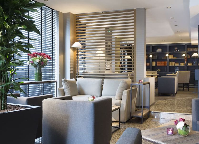 Lounge Photo