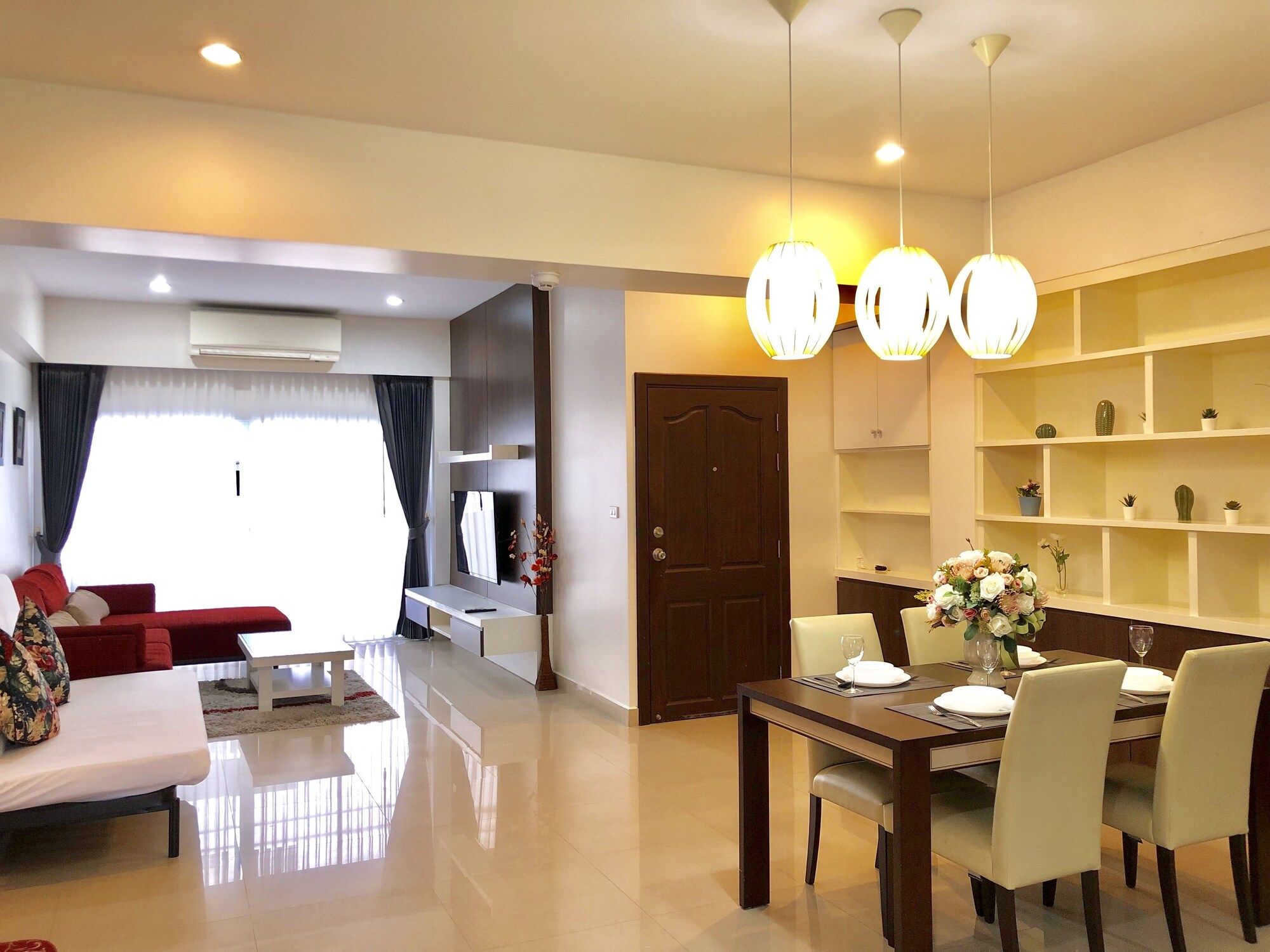 Dining room Photo