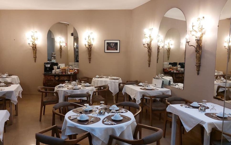 Restaurant Photo