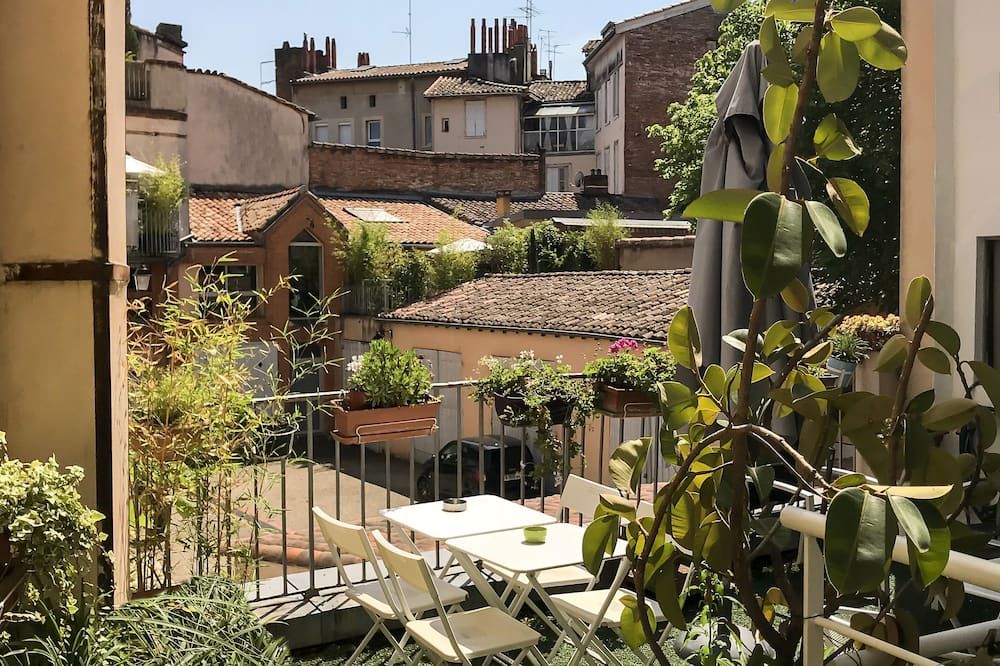 Balcony Photo