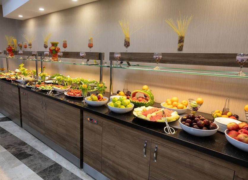 Buffet Photo