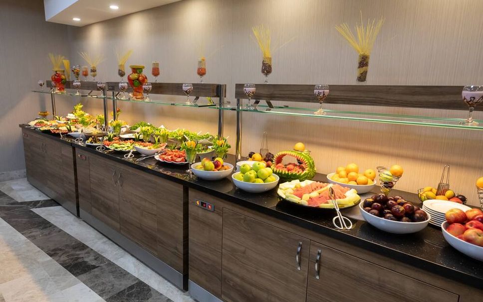 Buffet Photo