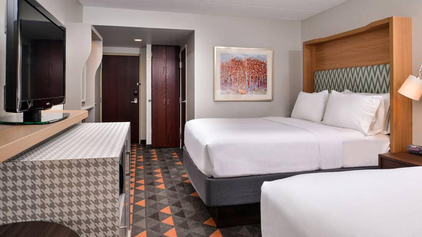 Holiday Inn Hotel & Suites Rochester-Marketplace