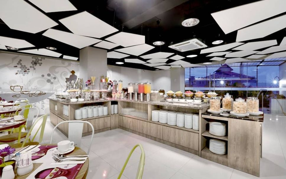 Buffet Photo