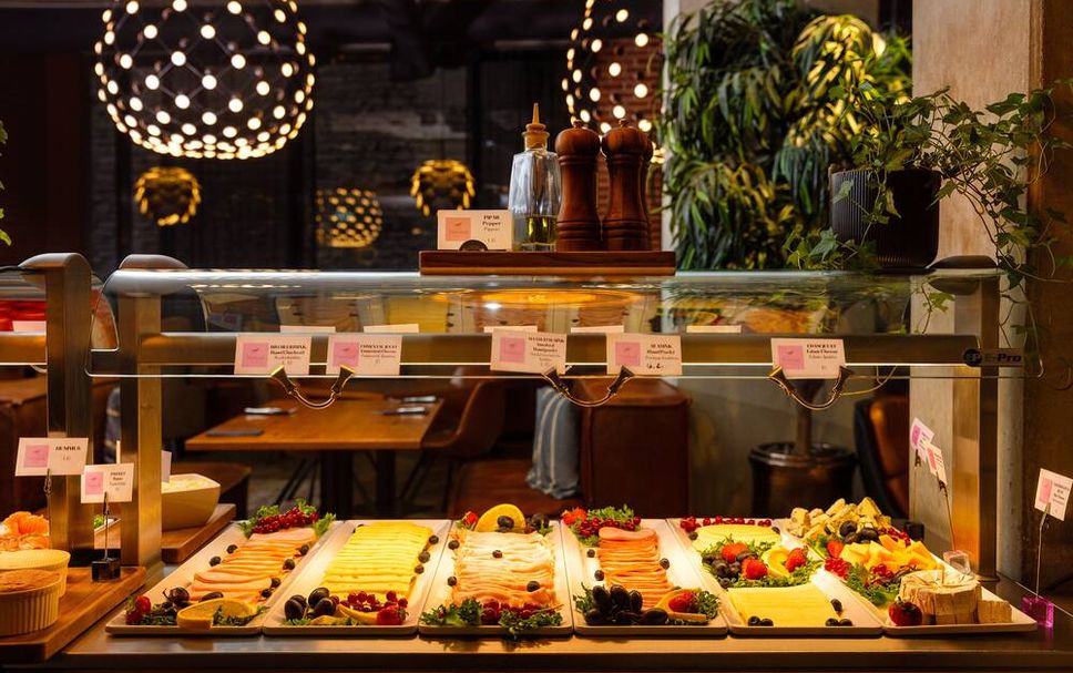 Buffet Photo