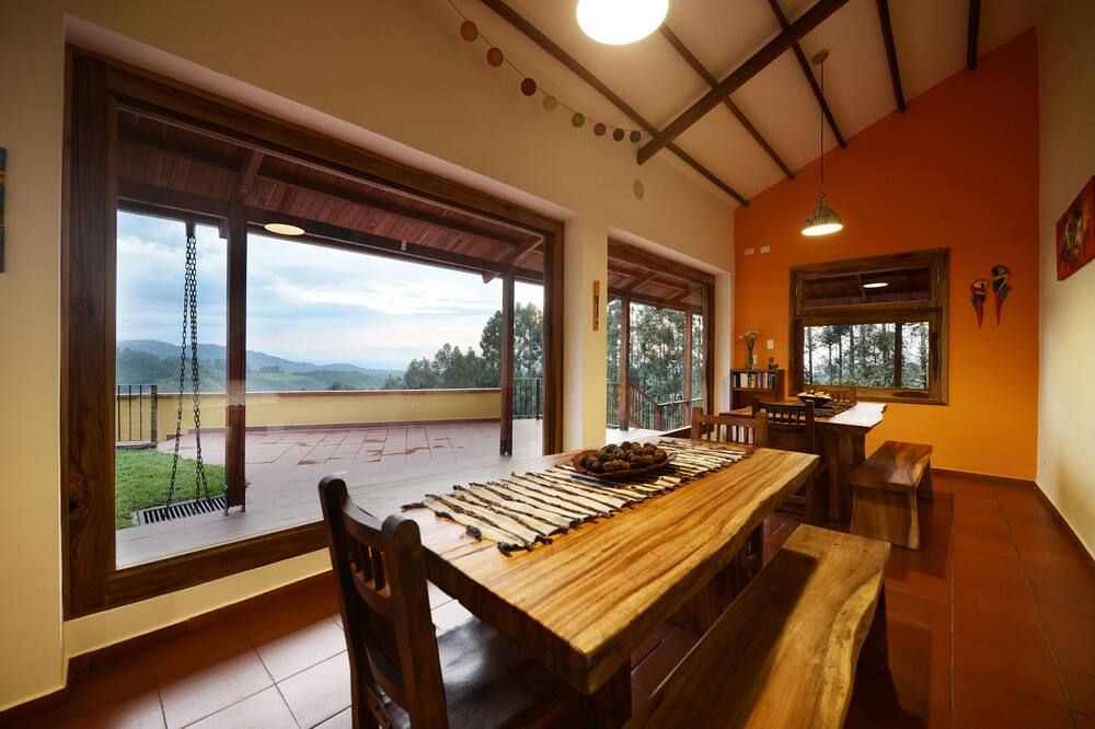 Dining room Photo