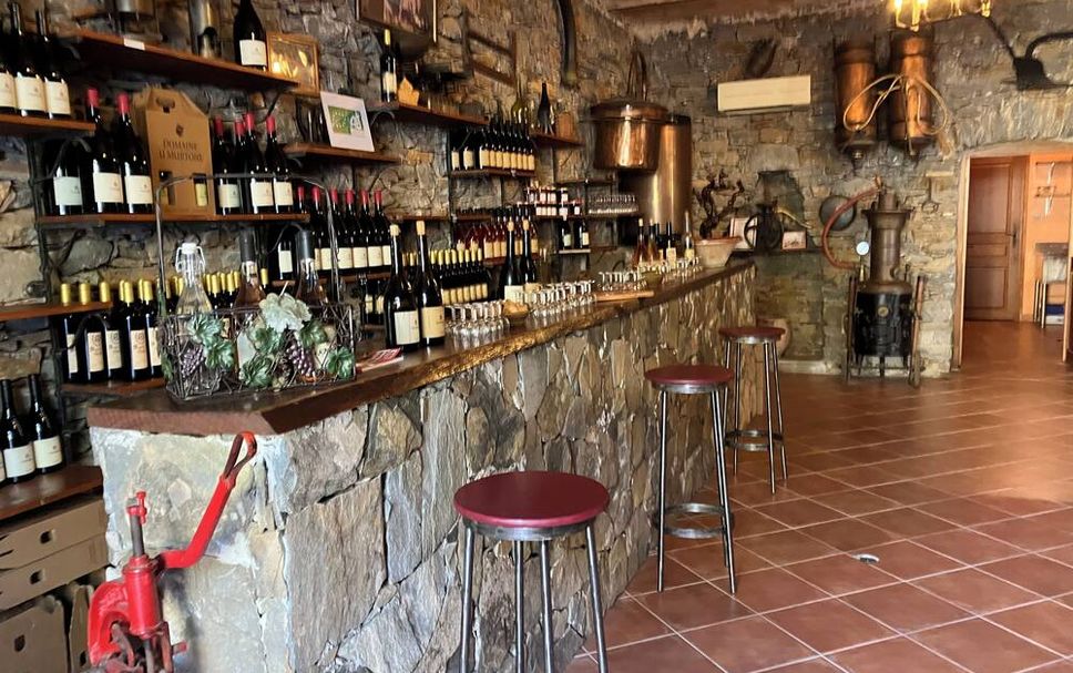 Bar Photo