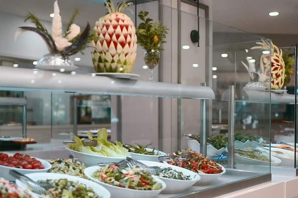 Buffet Photo