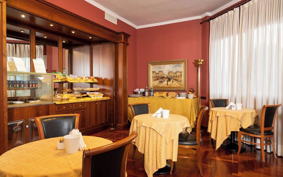 Restaurant Photo