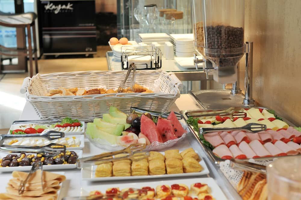 Buffet Photo