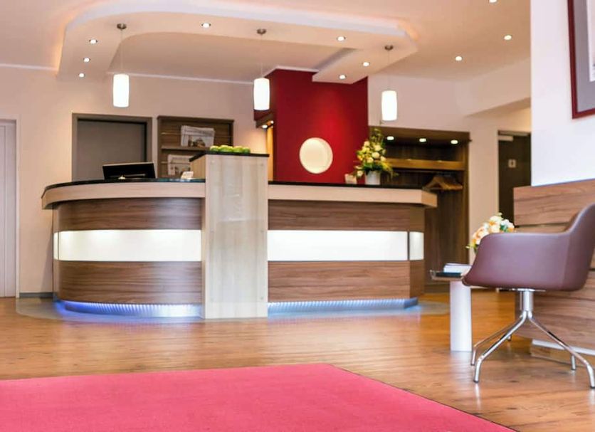 Front desk Photo