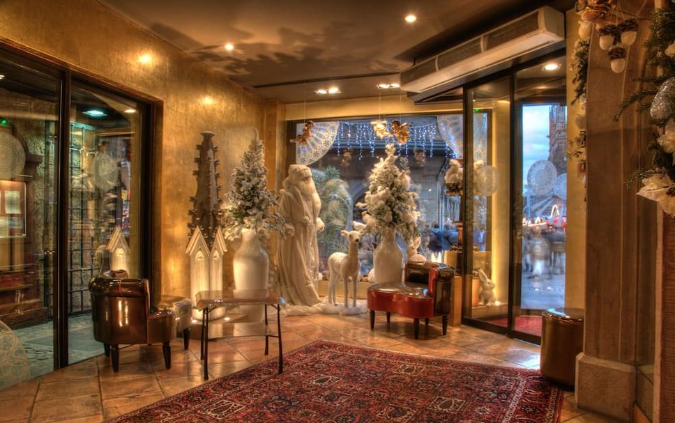 Lobby Photo