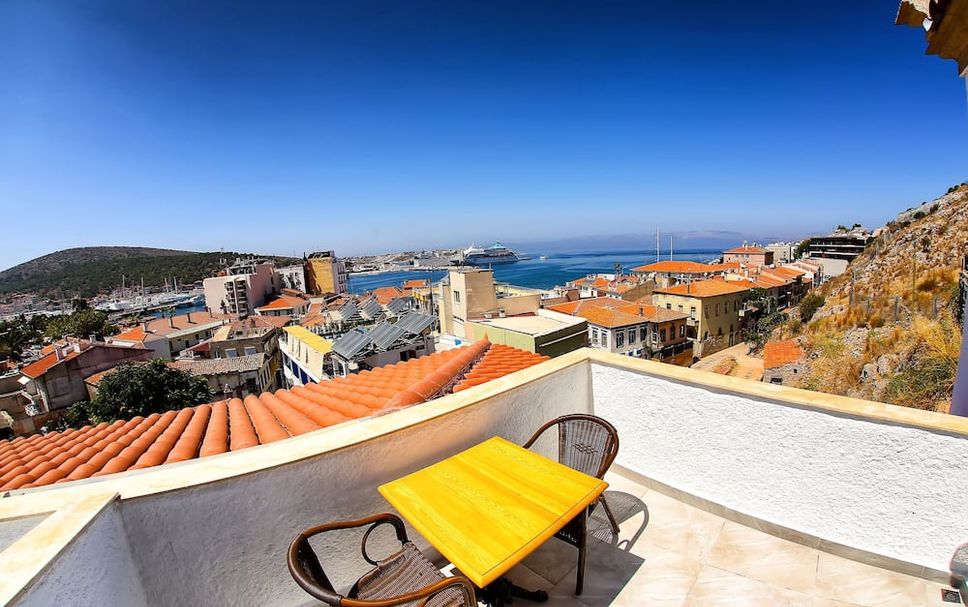 Balcony Photo