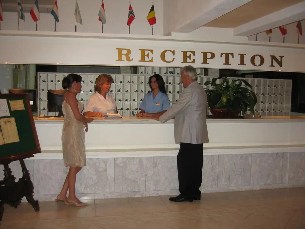 Front desk Photo