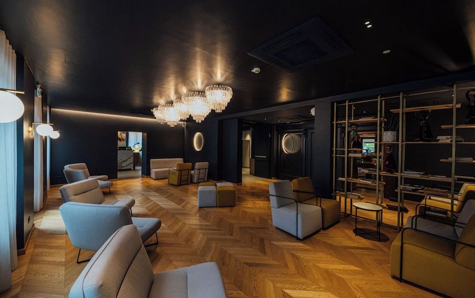 Lounge Photo