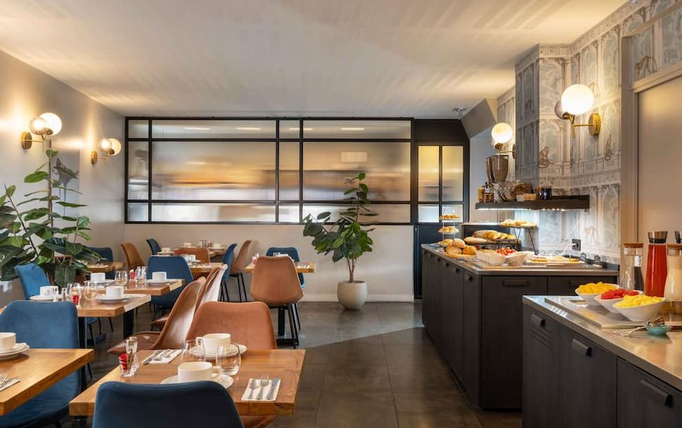Restaurant Photo