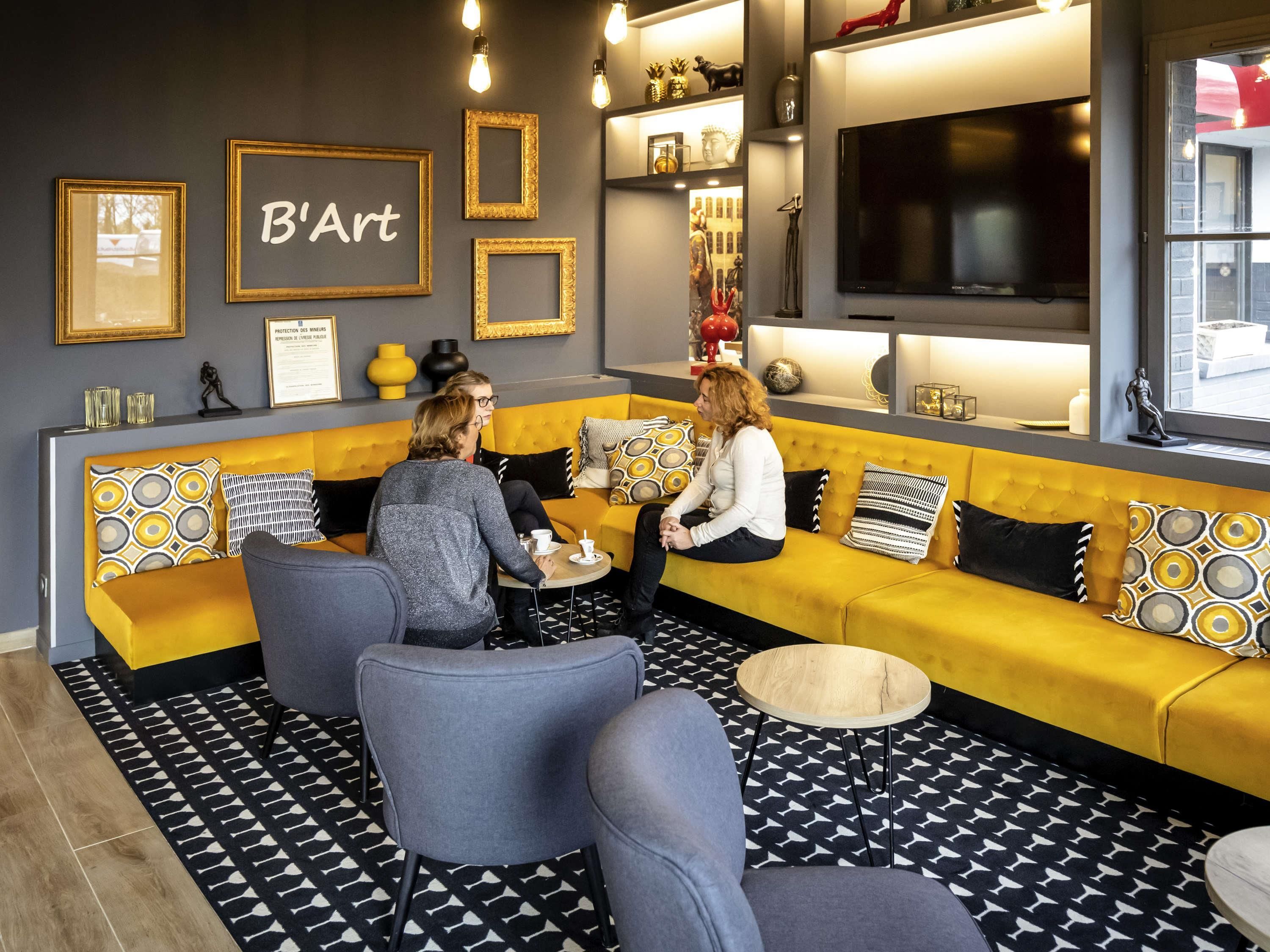 Lounge Photo