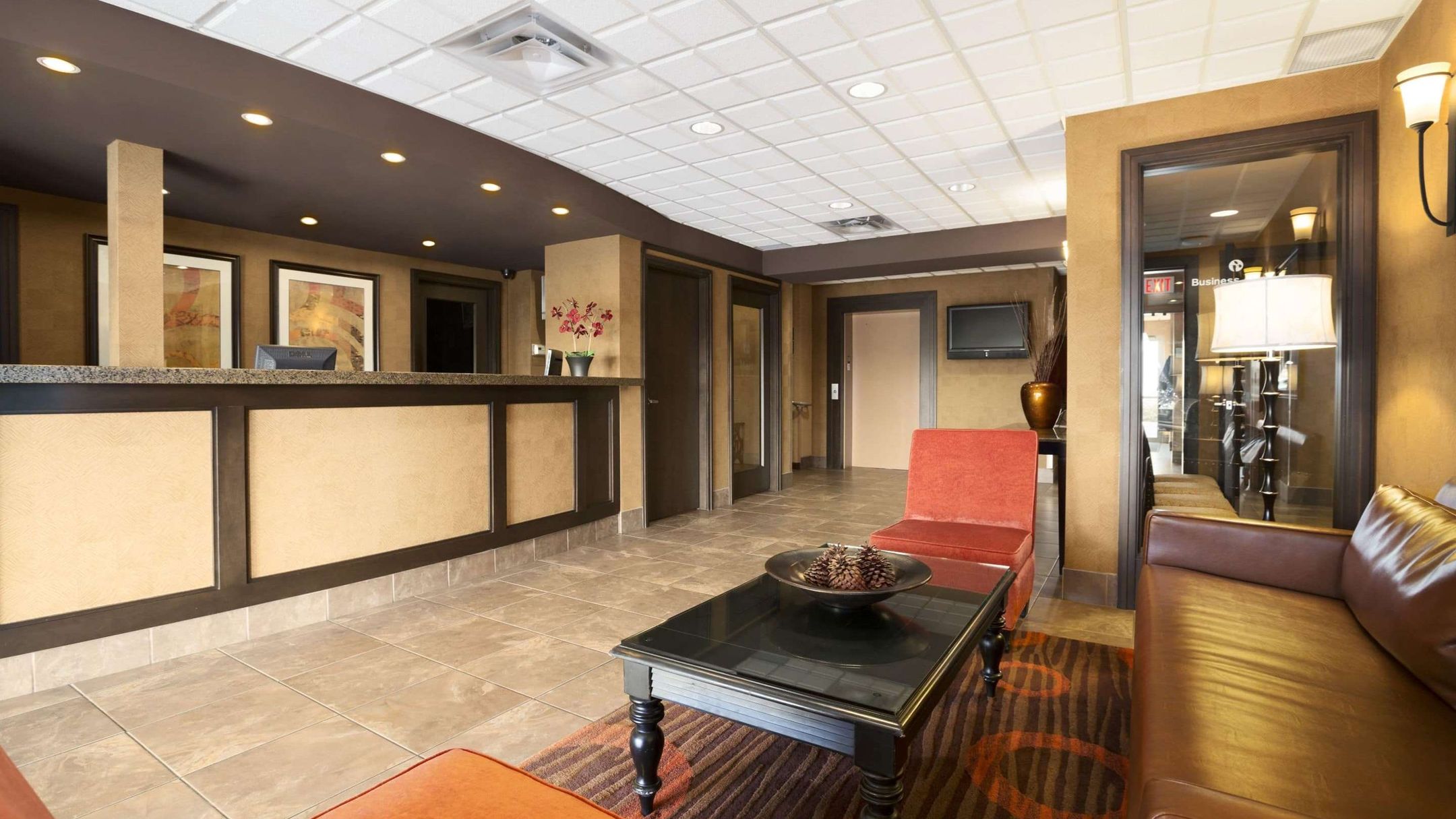 Ramada by Wyndham Surrey/Langley, Surrey, BC, Canada - Compare Deals