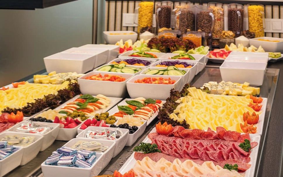 Buffet Photo