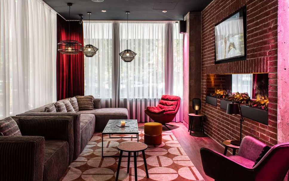 Lounge Photo