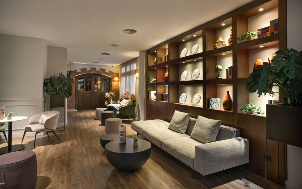 Lounge Photo