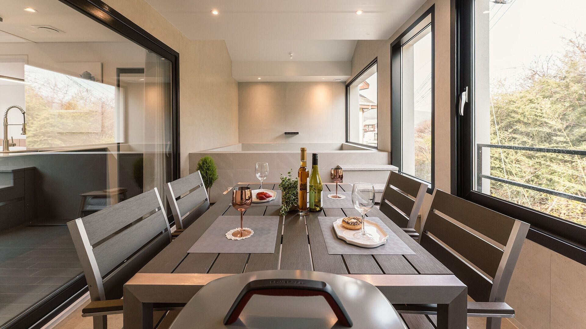 Dining room Photo