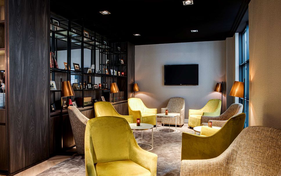 Lounge Photo