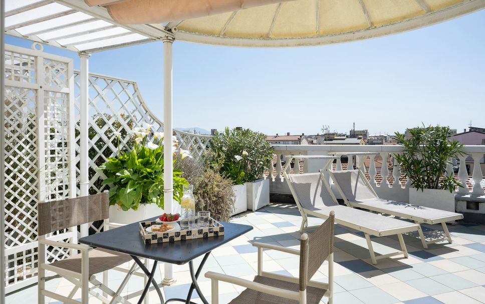 Balcony Photo