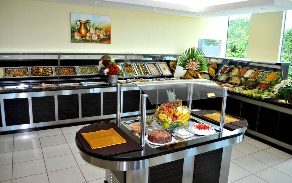 Buffet Photo