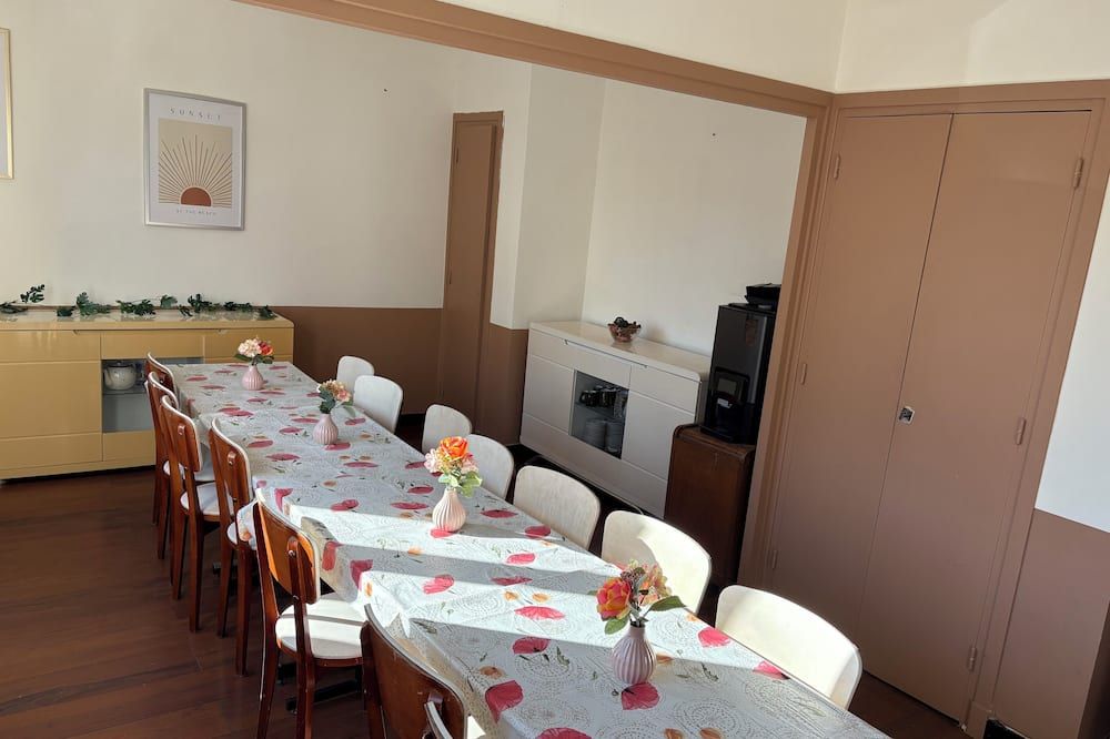 Dining room Photo