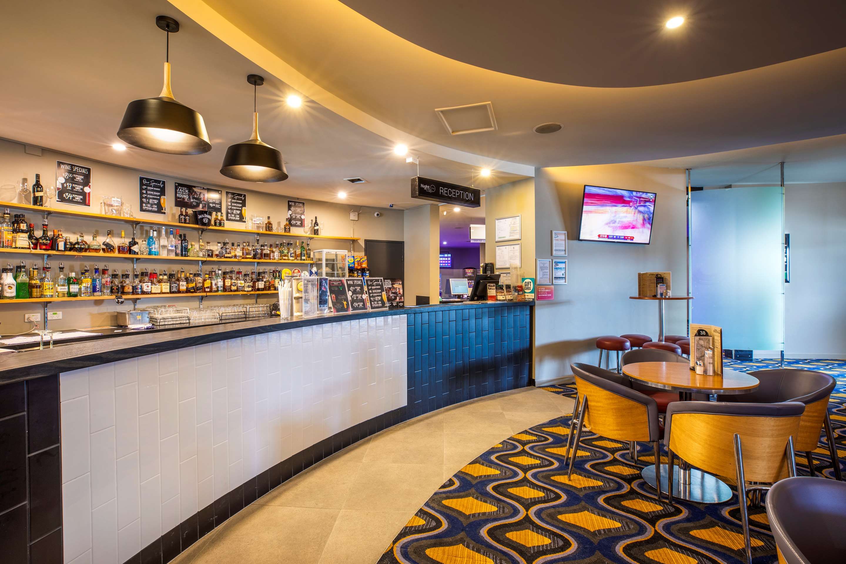Bar