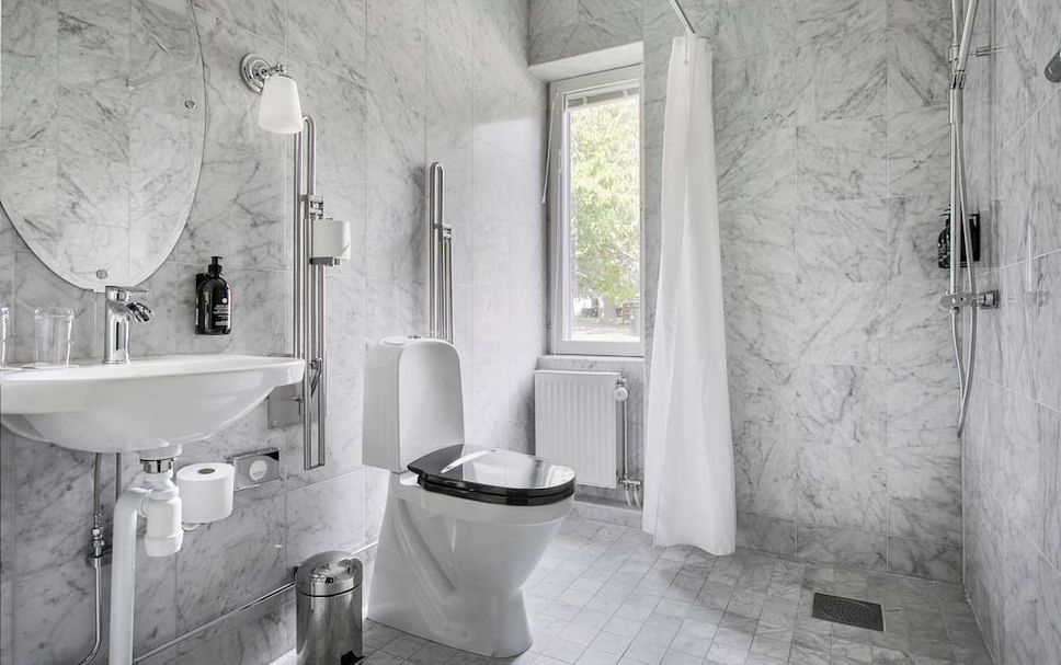 Bathroom Photo