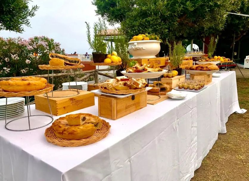 Buffet Photo
