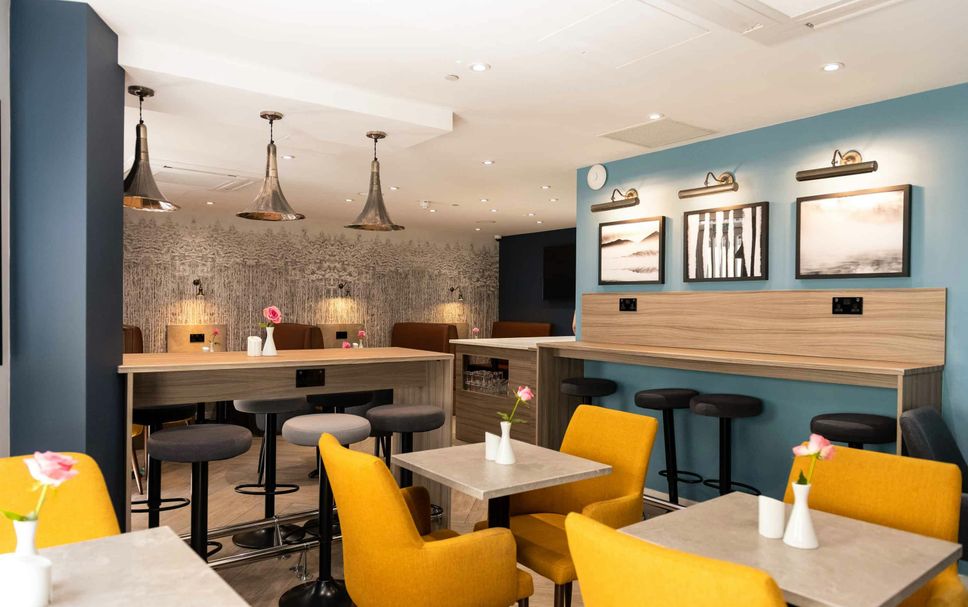 Restaurant Photo