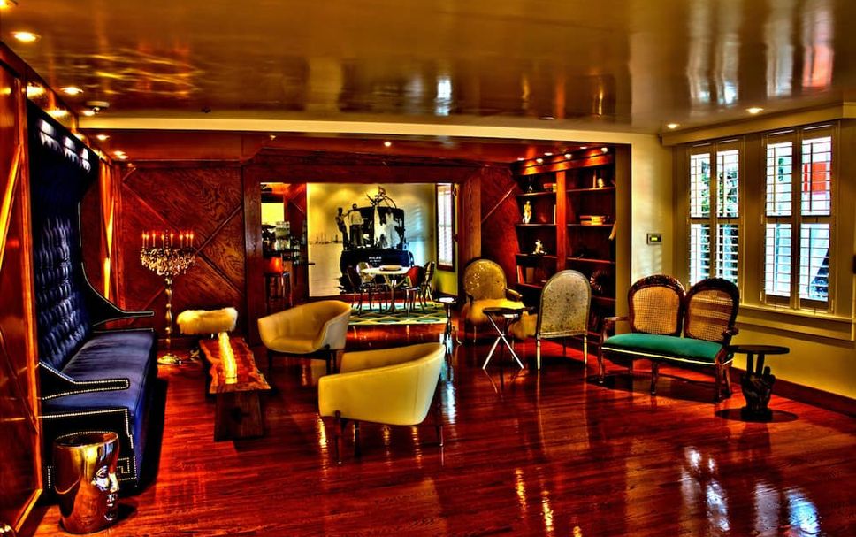 Lounge Photo