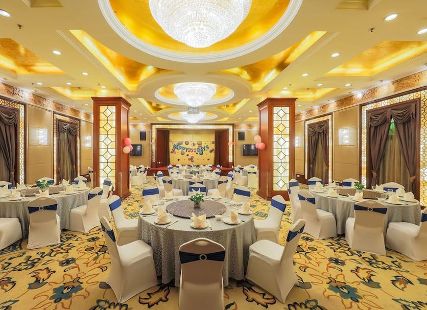 Banquet hall Photo