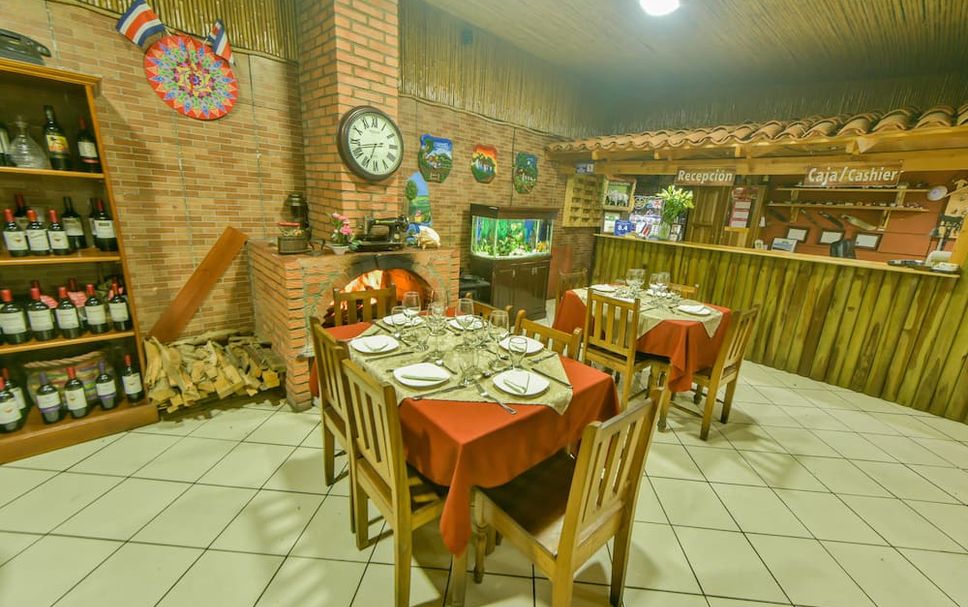 Restaurant Photo