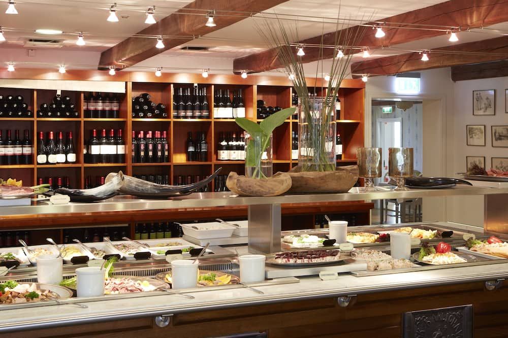 Buffet Photo