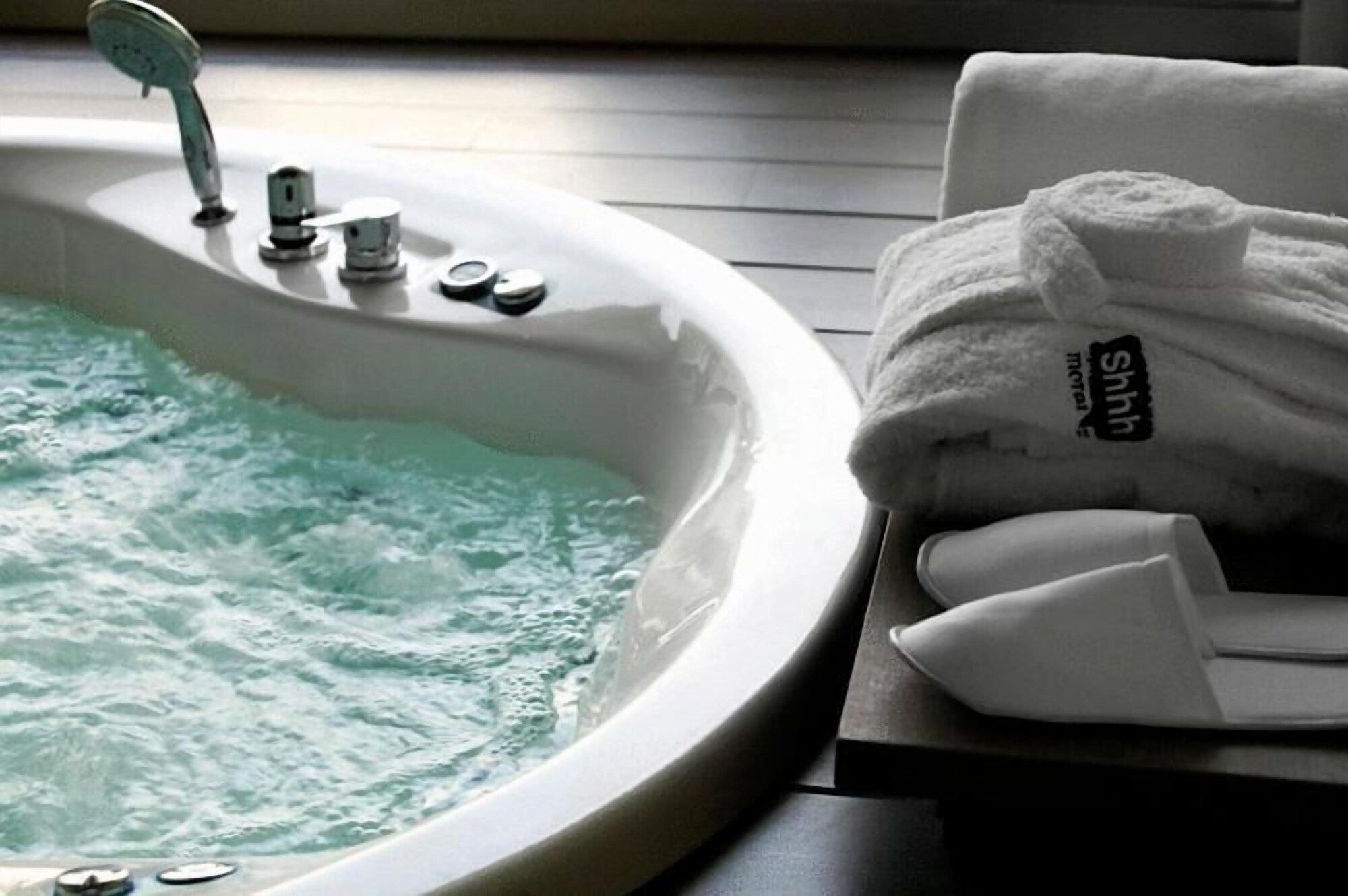 Room amenity