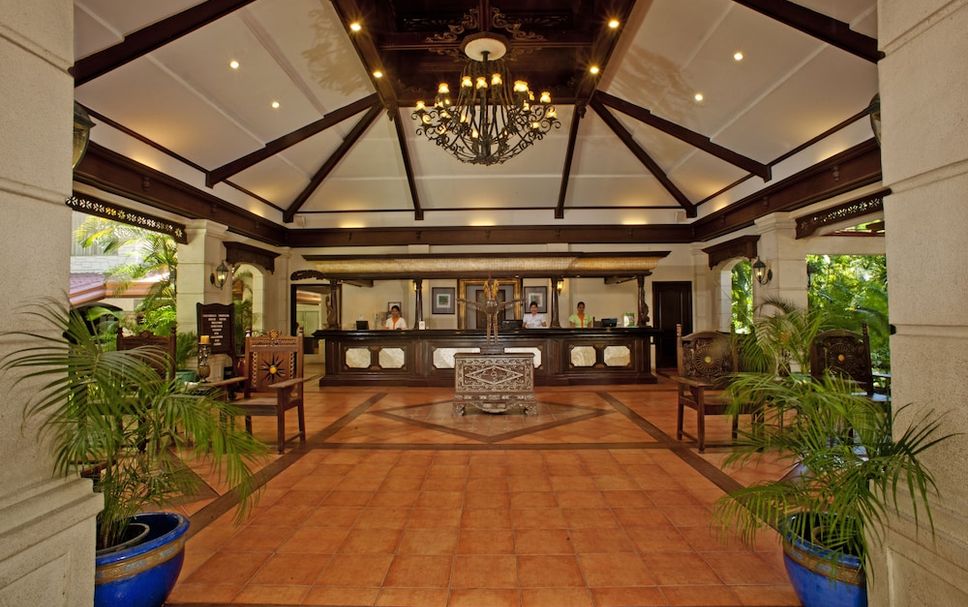 Front desk Photo