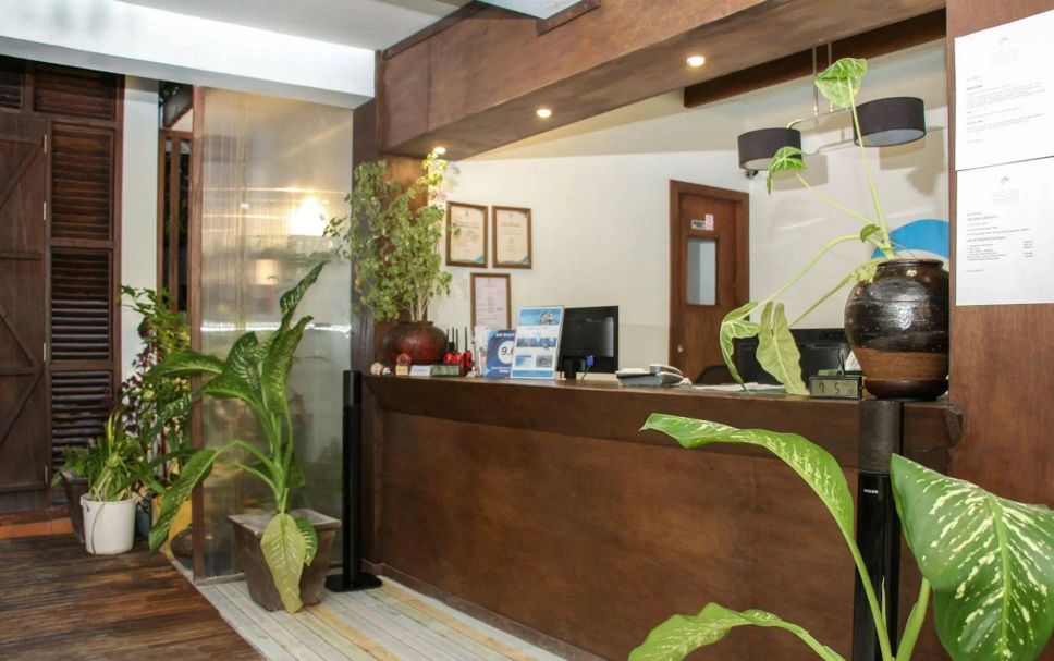 Front desk Photo