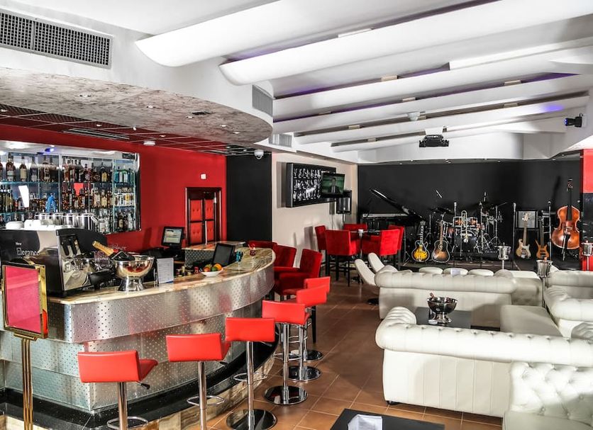 Bar Photo