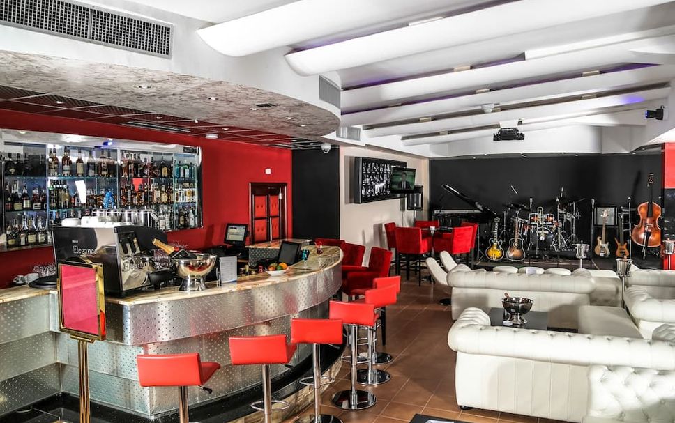 Bar Photo