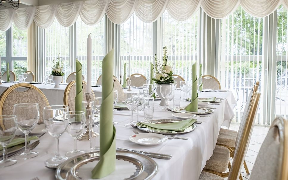 Banquet hall Photo