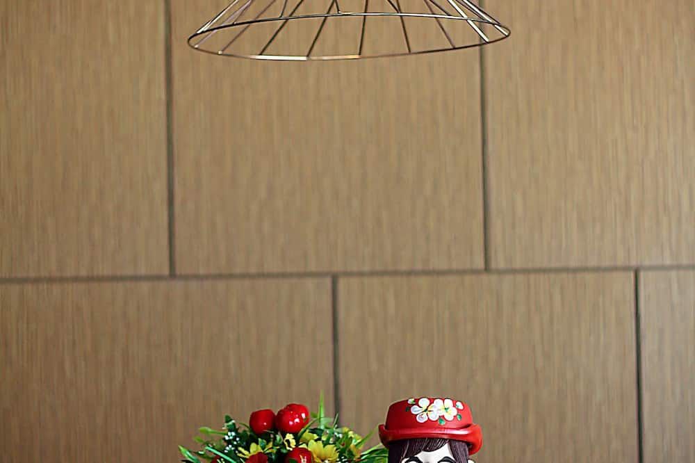 Room amenity