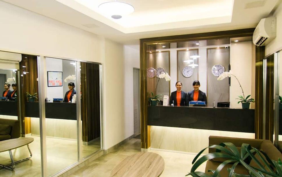 Front desk Photo
