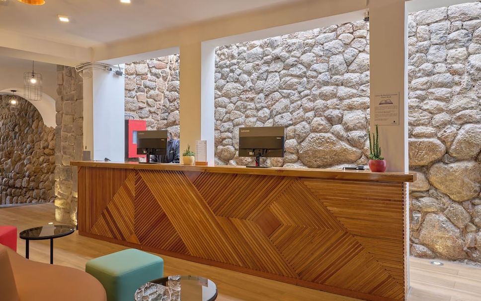 Front desk Photo