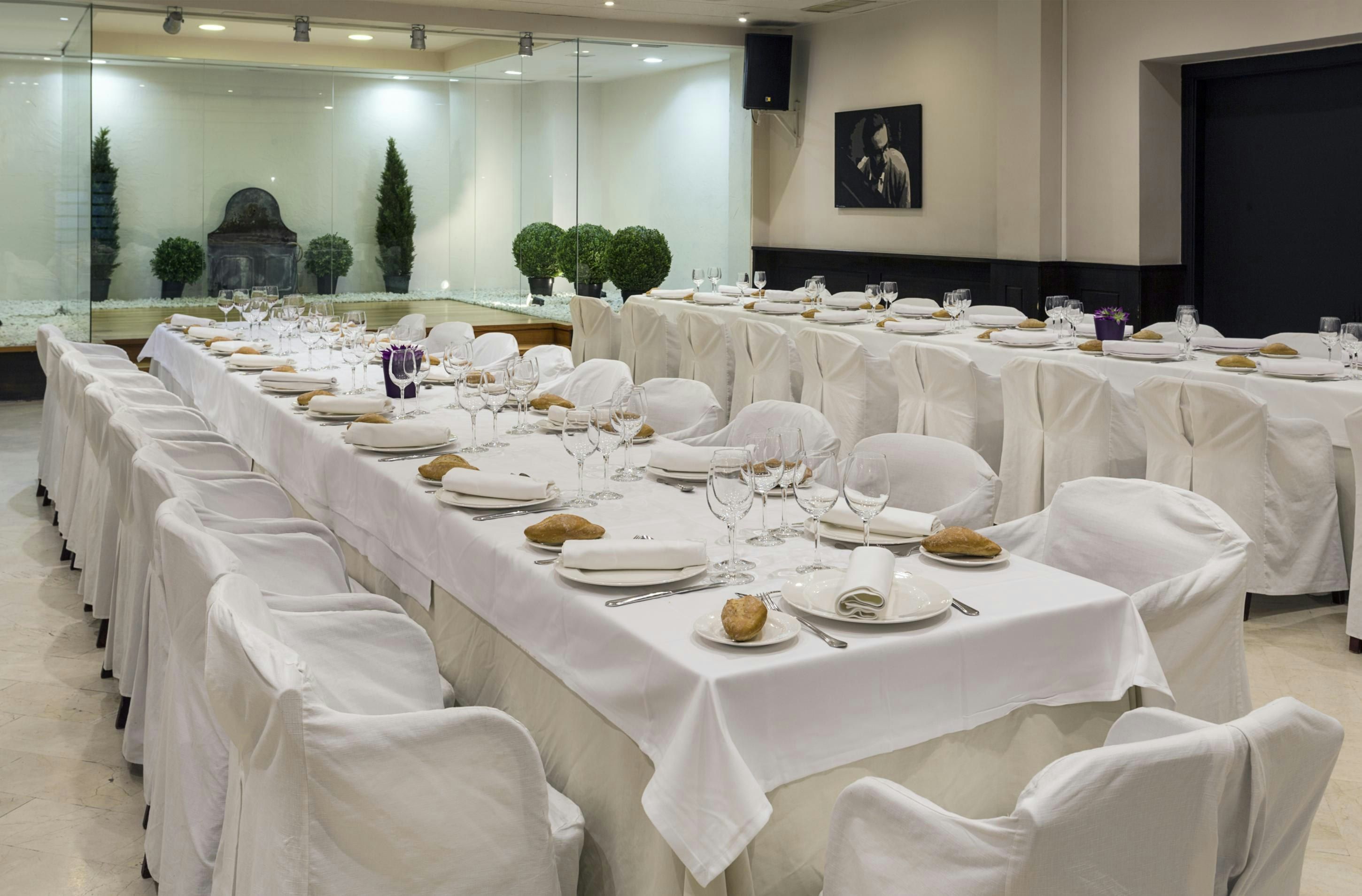 Banquet hall