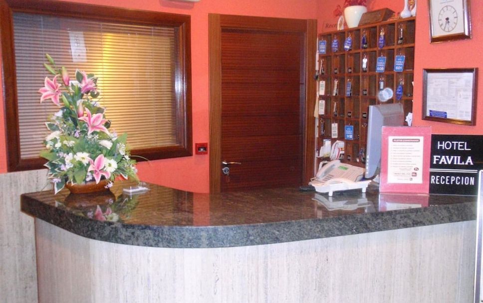 Front desk Photo